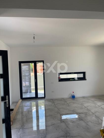 Casă individuală cu 3 camere cu Canalizare în Exterior Nord