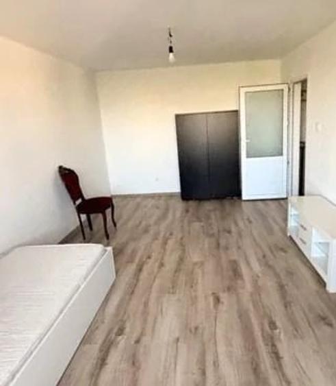 Apartament cu 2 camere decomandat în Craiter