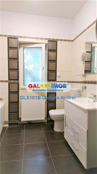 Apartament cu 3 camere decomandat, mobilat în Pajura