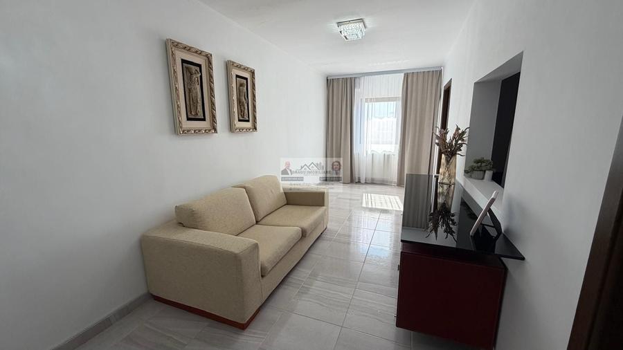 Apartament cu 3 camere decomandat, mobilat în Nord