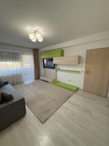 Apartament cu 2 camere decomandat în Exterior Vest