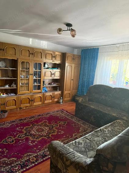 Casă cu 4 camere cu Teren 3200 Mp în Păltinișu