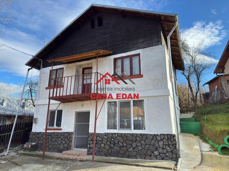 Casă individuală cu 4 camere cu Teren 263 Mp în Câmpina