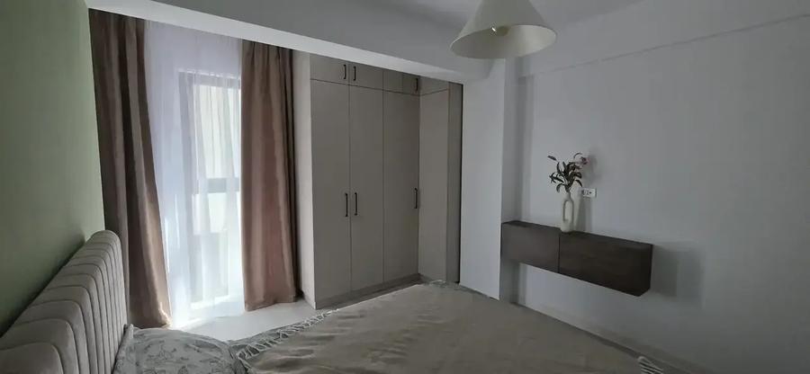 Apartament cu 2 camere semidecomandat, mobilat în Central