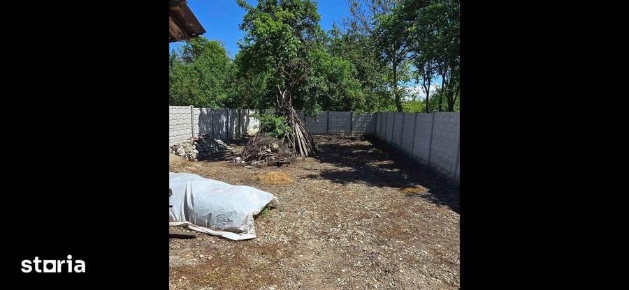 Casă cu 3 camere cu Teren 744 Mp în Decebal