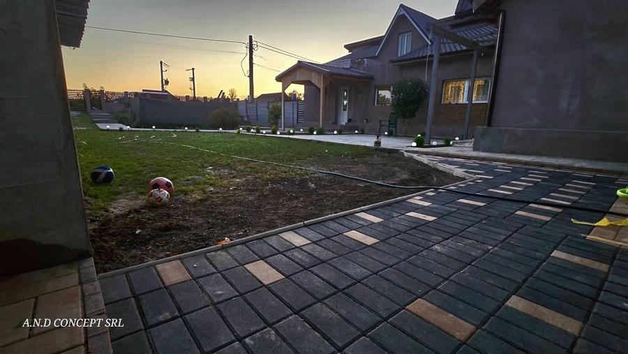 Casă cu 3 camere în Poarta Albă