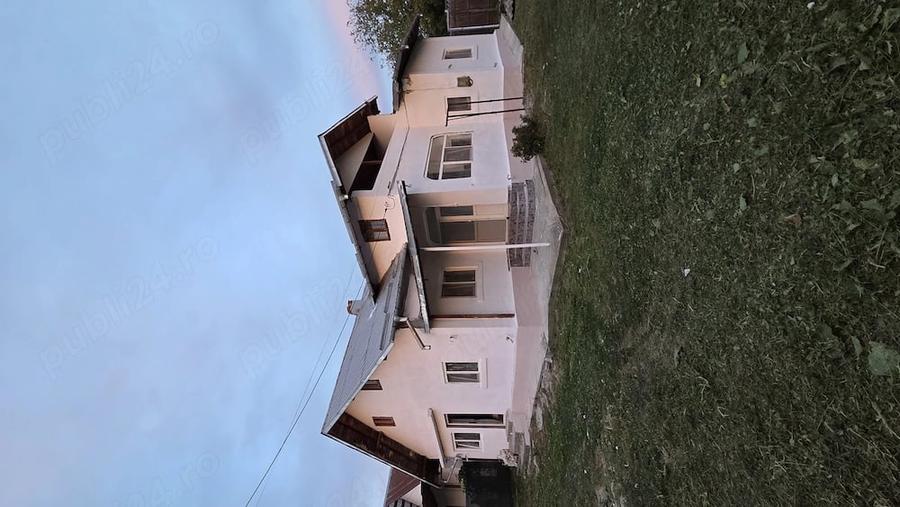 Casă cu 4 camere cu Teren 450 Mp în Ciocănești