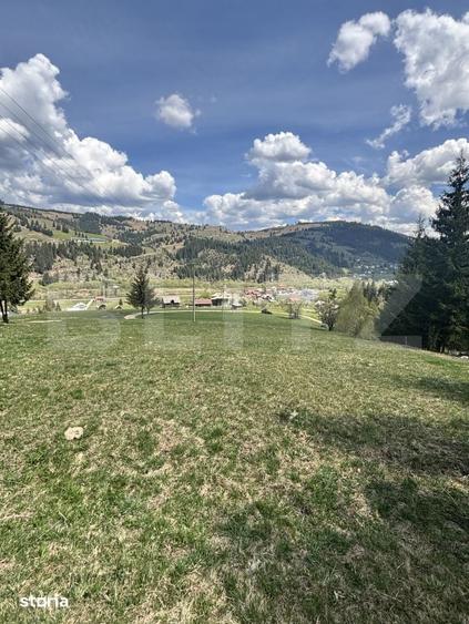 Teren de 8450 mp, în Central