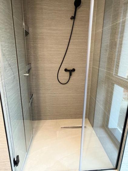 Apartament cu 3 camere semidecomandat în Lipovei