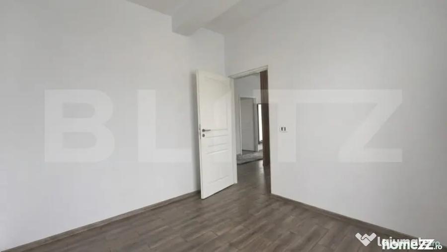 Casă cu 6 camere cu Teren 295 Mp în Central