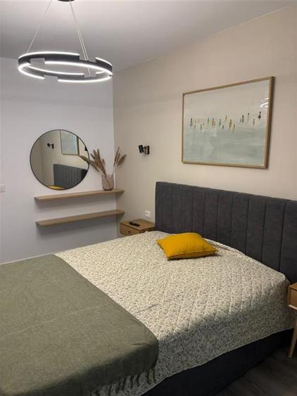 Apartament cu 2 camere decomandat, mobilat în 9 Mai