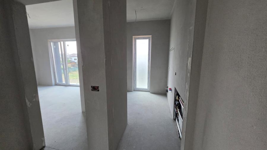 Duplex cu 4 camere cu Canalizare în Dumbrăvița