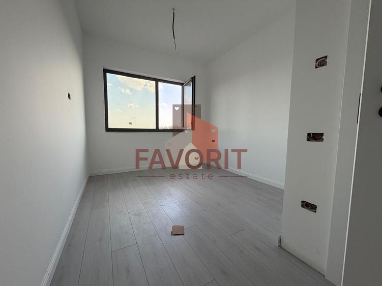 Apartament cu 3 camere decomandat în Săcălaz