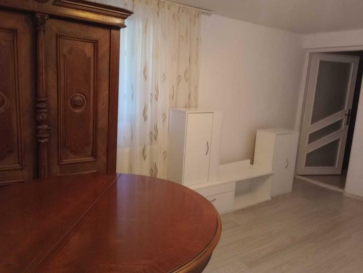 Inchiriez casa 6 camere in cartierul Gara Veche Piatra Neamt - 11