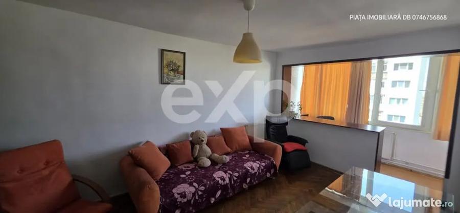 Apartament cu 2 camere decomandat în Micro 6