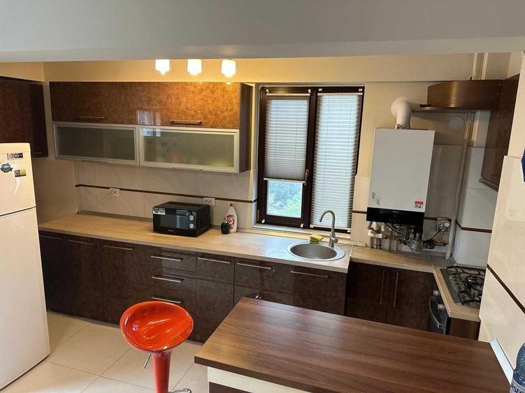 Apartament cu 2 camere decomandat în Popoveni