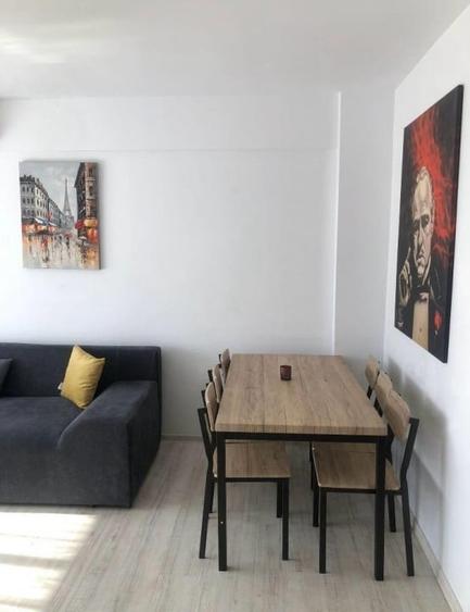 Apartament cu 2 camere semidecomandat în Central
