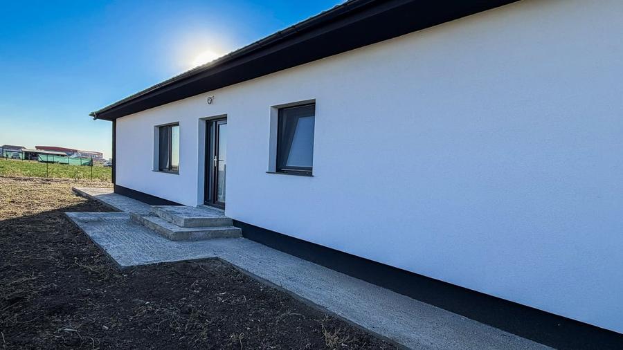 Casă individuală cu 5 camere cu Teren 491 Mp în Cumpăna