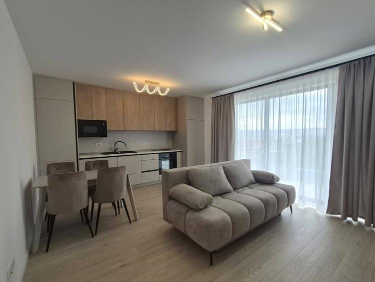 Apartament cu 2 camere decomandat, mobilat în Cetate