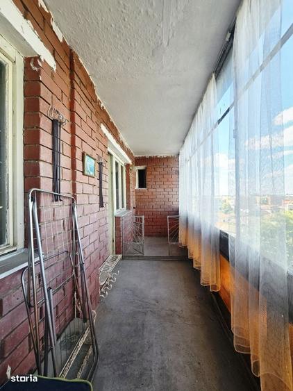 Apartament cu 3 camere decomandat în Central — fotografia 1