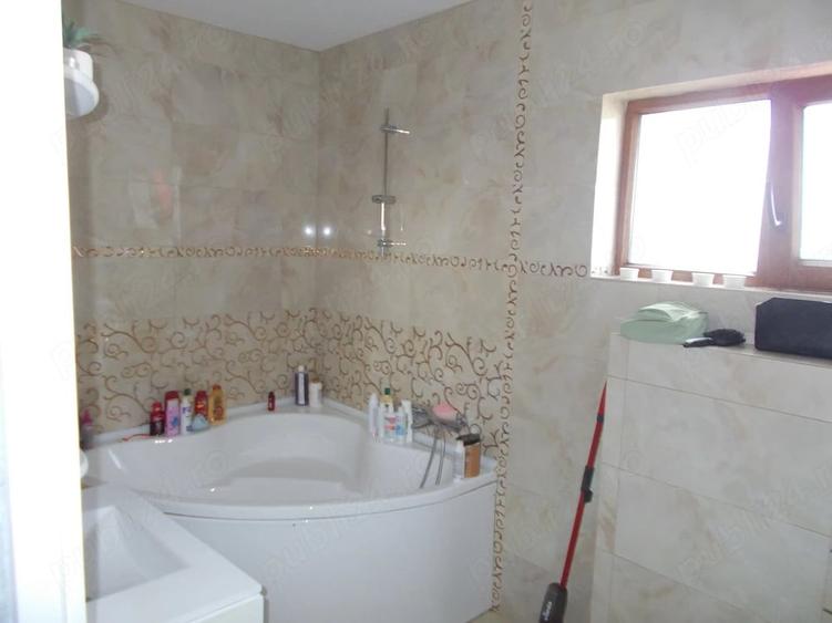 Casă cu 2 camere cu Teren 533 Mp în Simion Bărnuțiu