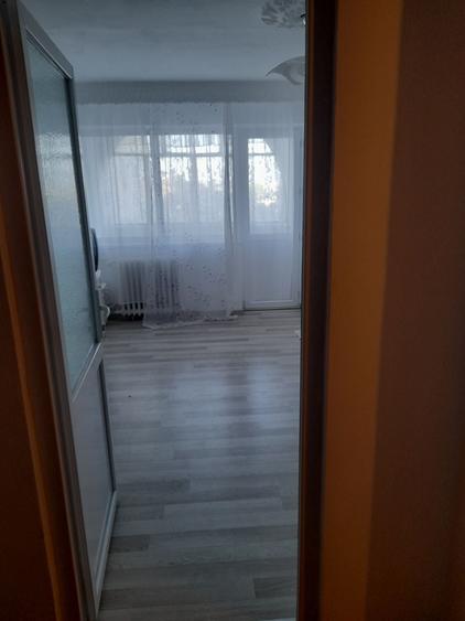 Garsonieră decomandată în Scutaru