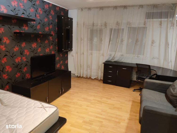 Garsonieră decomandată, mobilată în Nerva Traian