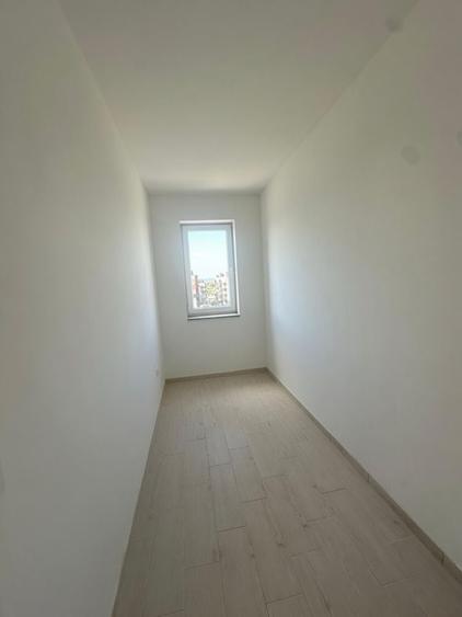 Apartament cu 3 camere decomandat în Avantgarden