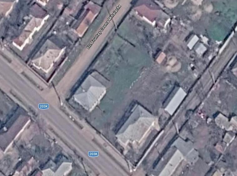 Casă cu 5 camere cu Teren 300 Mp în Bordușani
