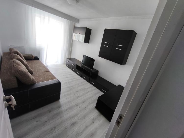 !!!! Inchiriez apartament 3 camere - 5