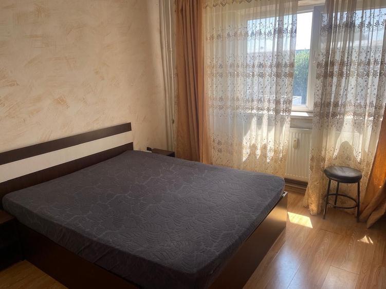 Apartament cu 2 camere decomandat în 1 Mai