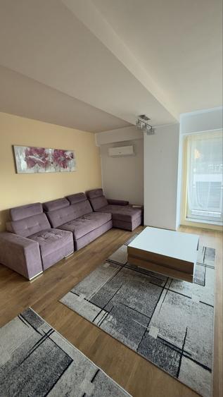 Apartament cu 2 camere decomandat, mobilat în Central