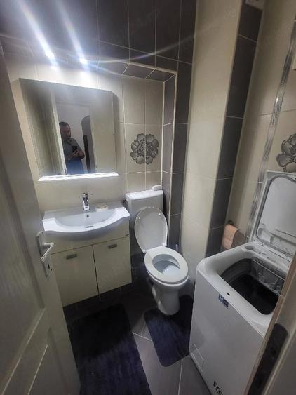 Apartament cu 3 camere decomandat în Unirii