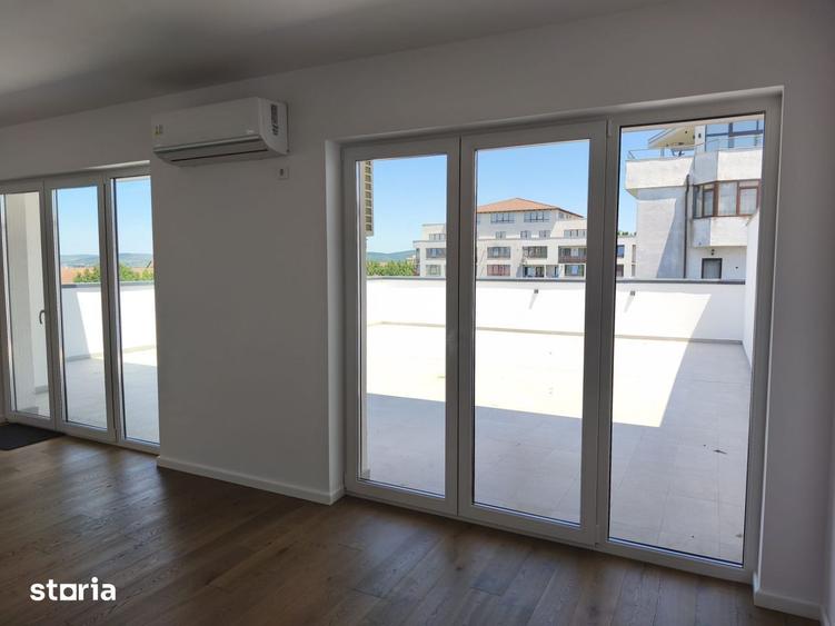 Apartament cu 4 camere în Șelimbăr