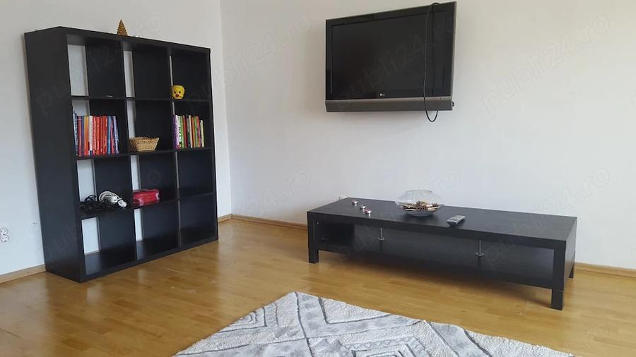 Apartament cu 3 camere decomandat, mobilat în Calea Călărașilor