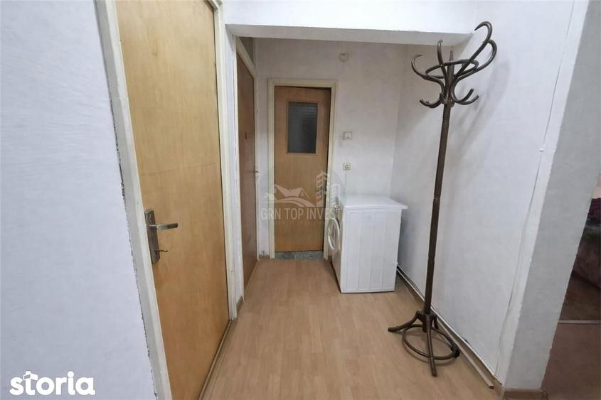 Apartament cu 3 camere decomandat, mobilat în Terezian