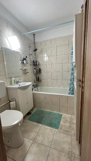 Apartament cu 2 camere semidecomandat în Domenii