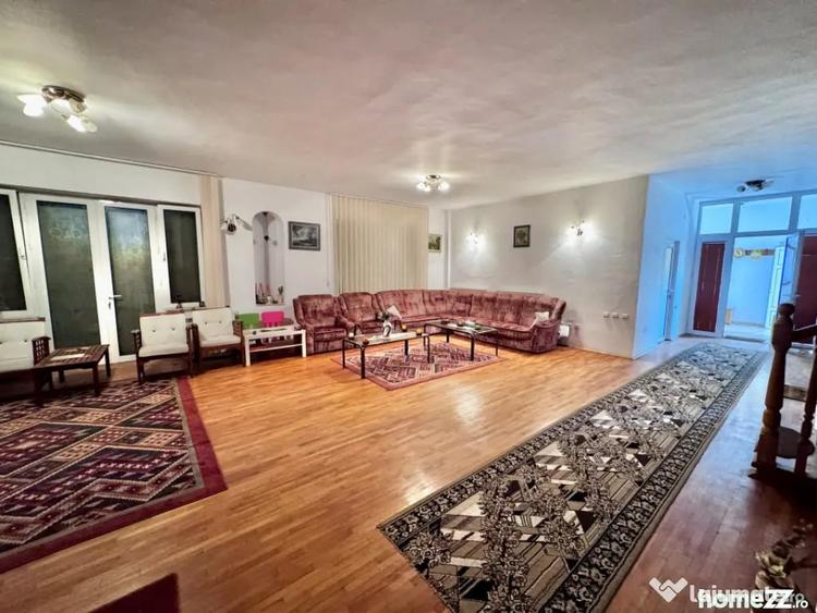 Casă cu 7 camere cu Teren 1150 Mp în Siliștea Snagovului