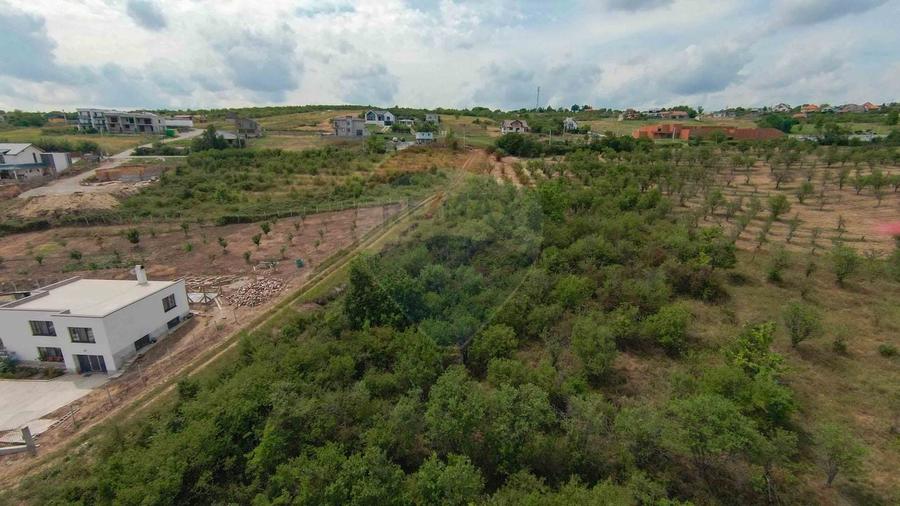 Teren Construcții intravilan de 1163 mp, în Central