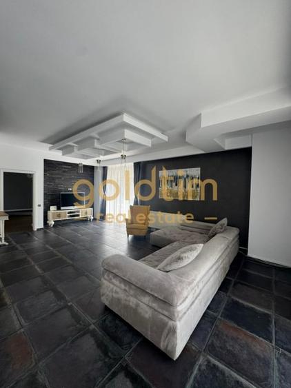 Apartament cu 4 camere semidecomandat, mobilat în Iancu Nicolae