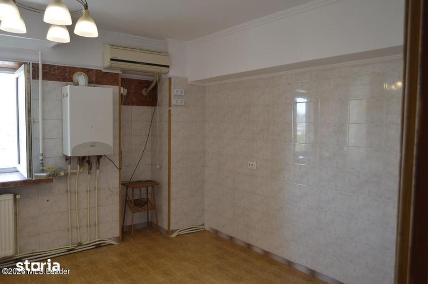 Apartament cu 4 camere în Tudor Vladimirescu