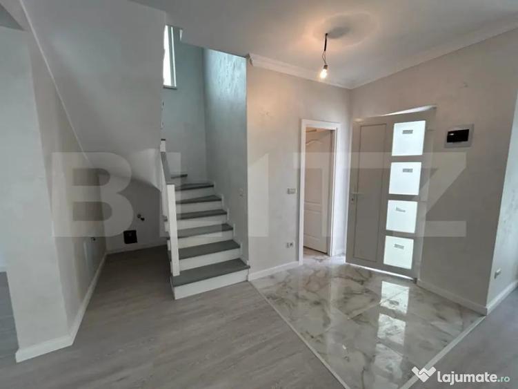 Casă cu 4 camere cu Teren 400 Mp în Central