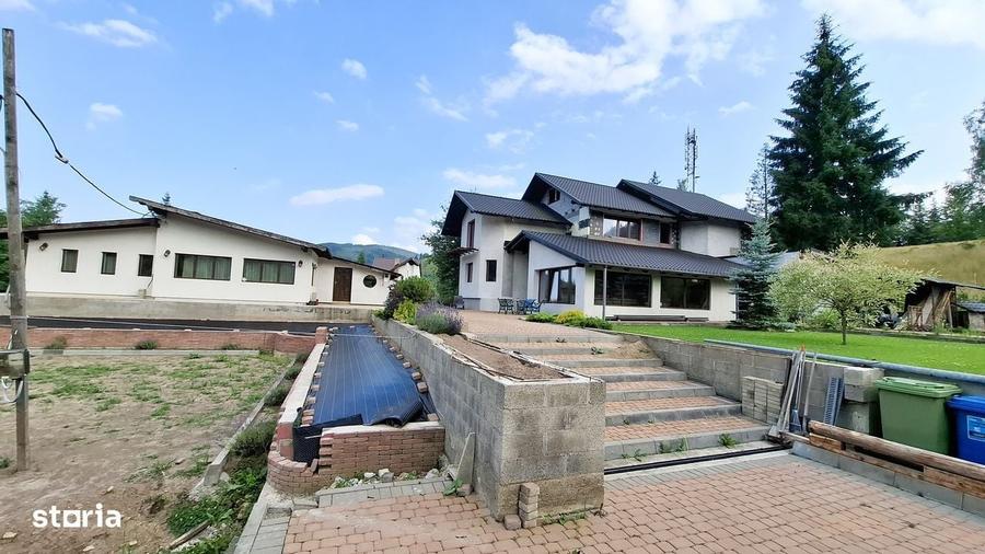Casă cu 4 camere în Sucevița