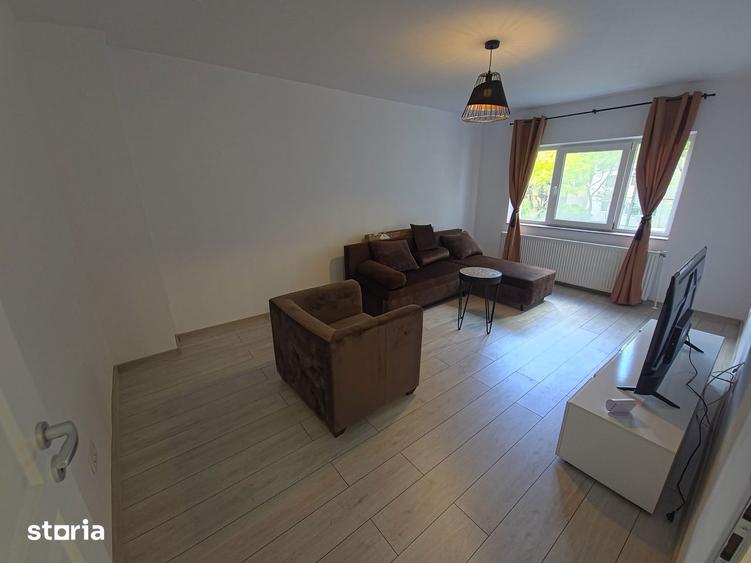 Apartament cu 2 camere decomandat, mobilat în Delfinariu