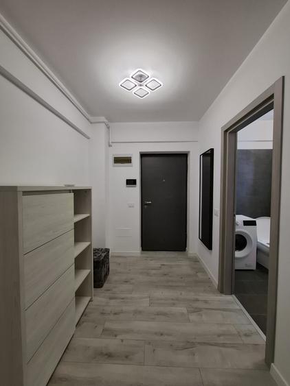 Apartament cu 2 camere decomandat în Calea Moldovei