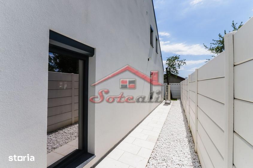 Casă cu 4 camere cu Teren 1227 Mp în Central