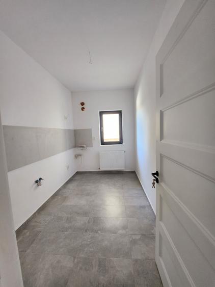 Apartament cu 2 camere decomandat în Haliu