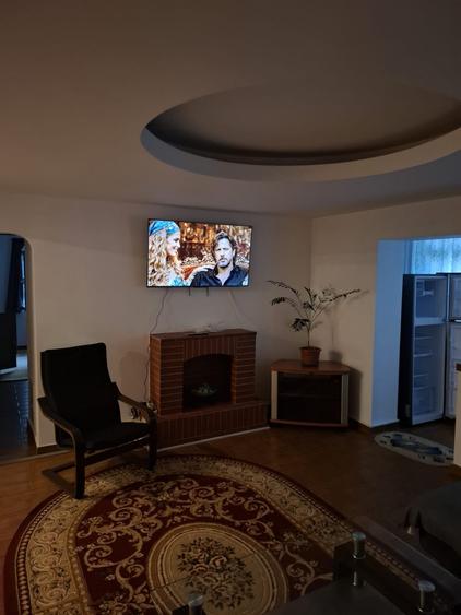 Apartament cu 2 camere semidecomandat, mobilat în Lacul Tei
