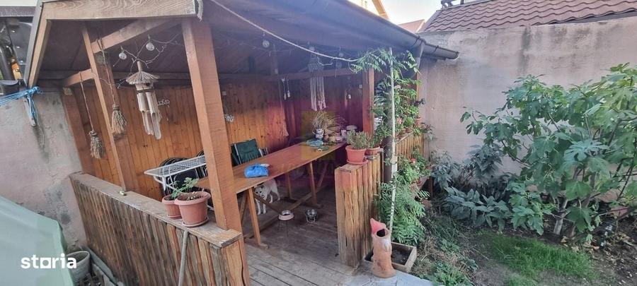 Casă cu 4 camere cu Teren 300 Mp în Prelungirea Ghencea