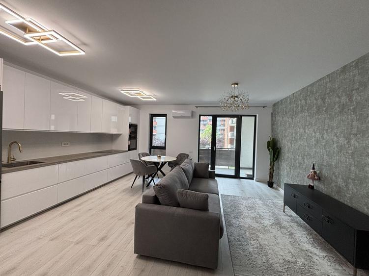 Apartament cu 2 camere decomandat, mobilat în Aradului